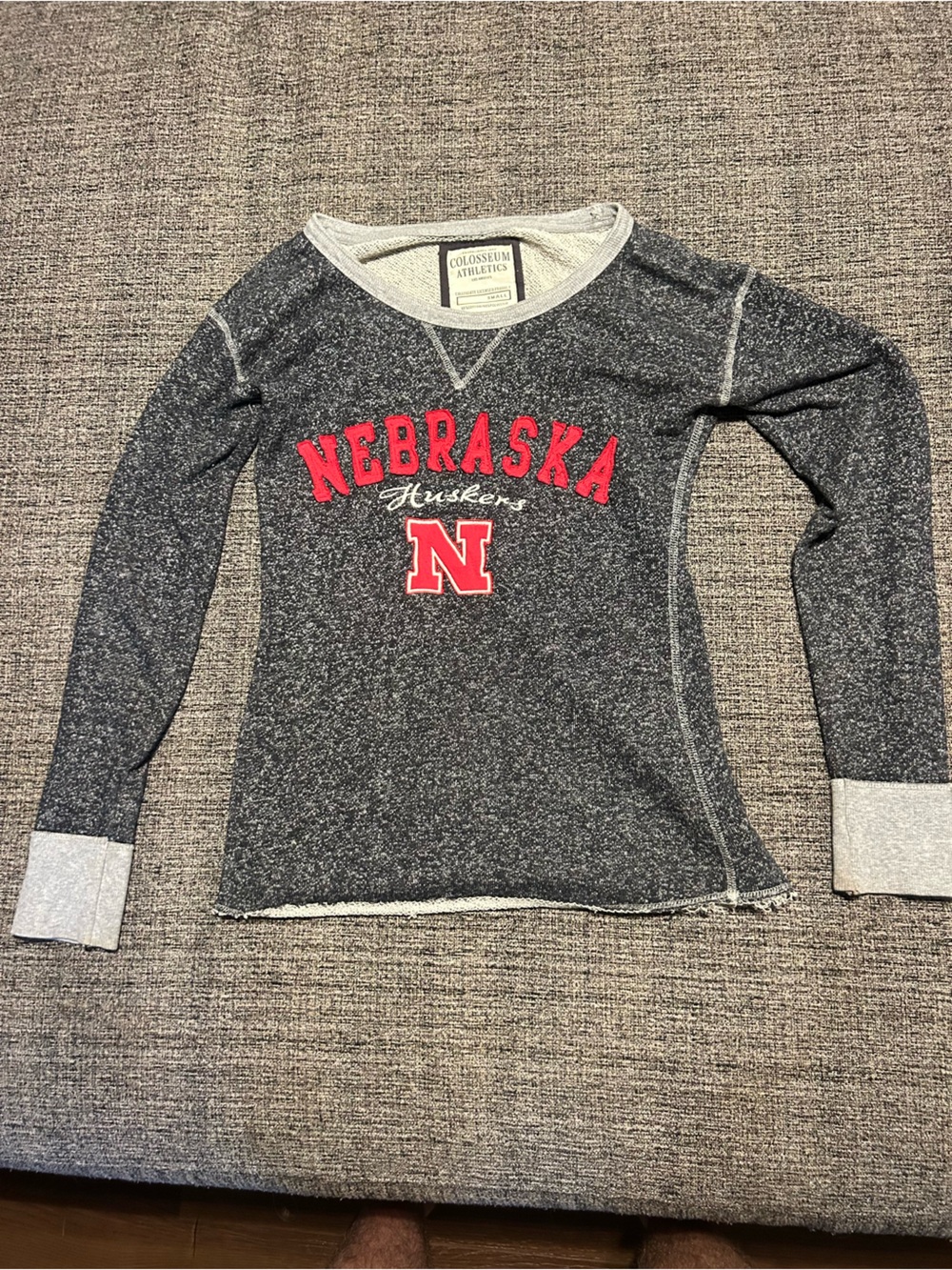 Nebraska Huskers Women’s Small Gray Pullover Sweatshirt Embroidered Logo